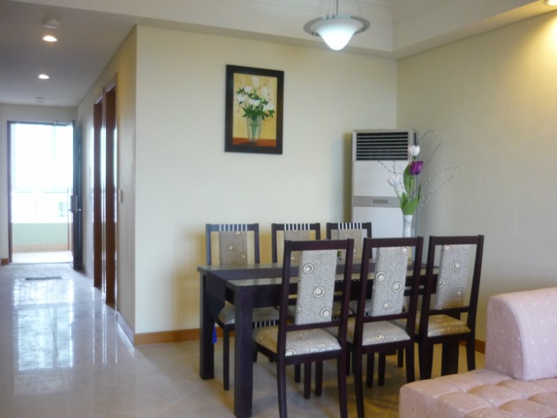 Cho thue Can ho River Garden Q2 dt 140m2 3pn 3wc day du tien nghi
