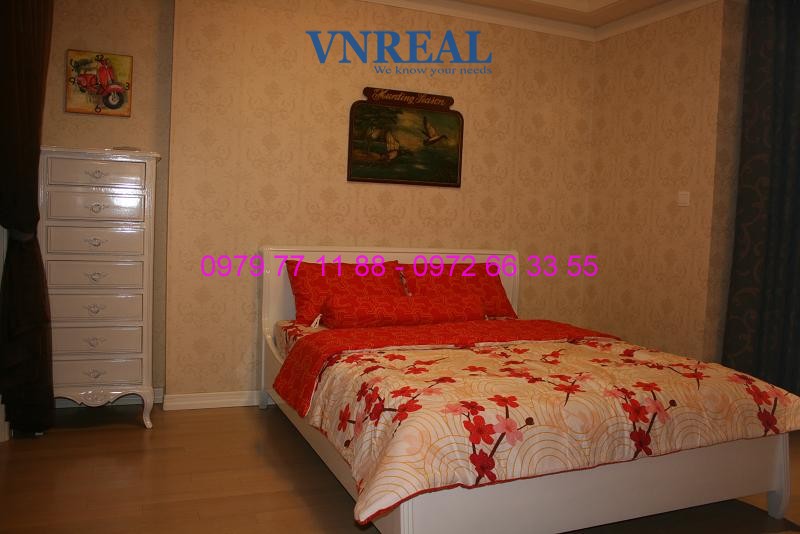 1363244793_masterbedroom.jpg