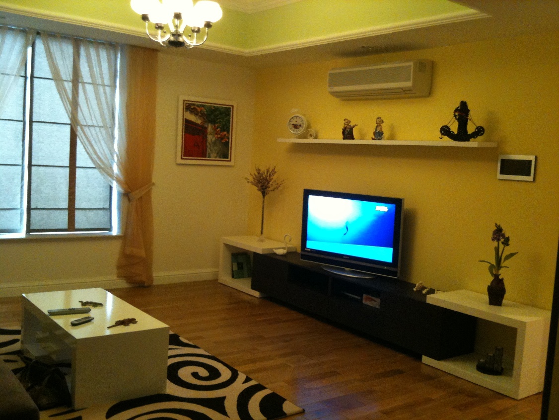 1379404614_livingroom1.jpg