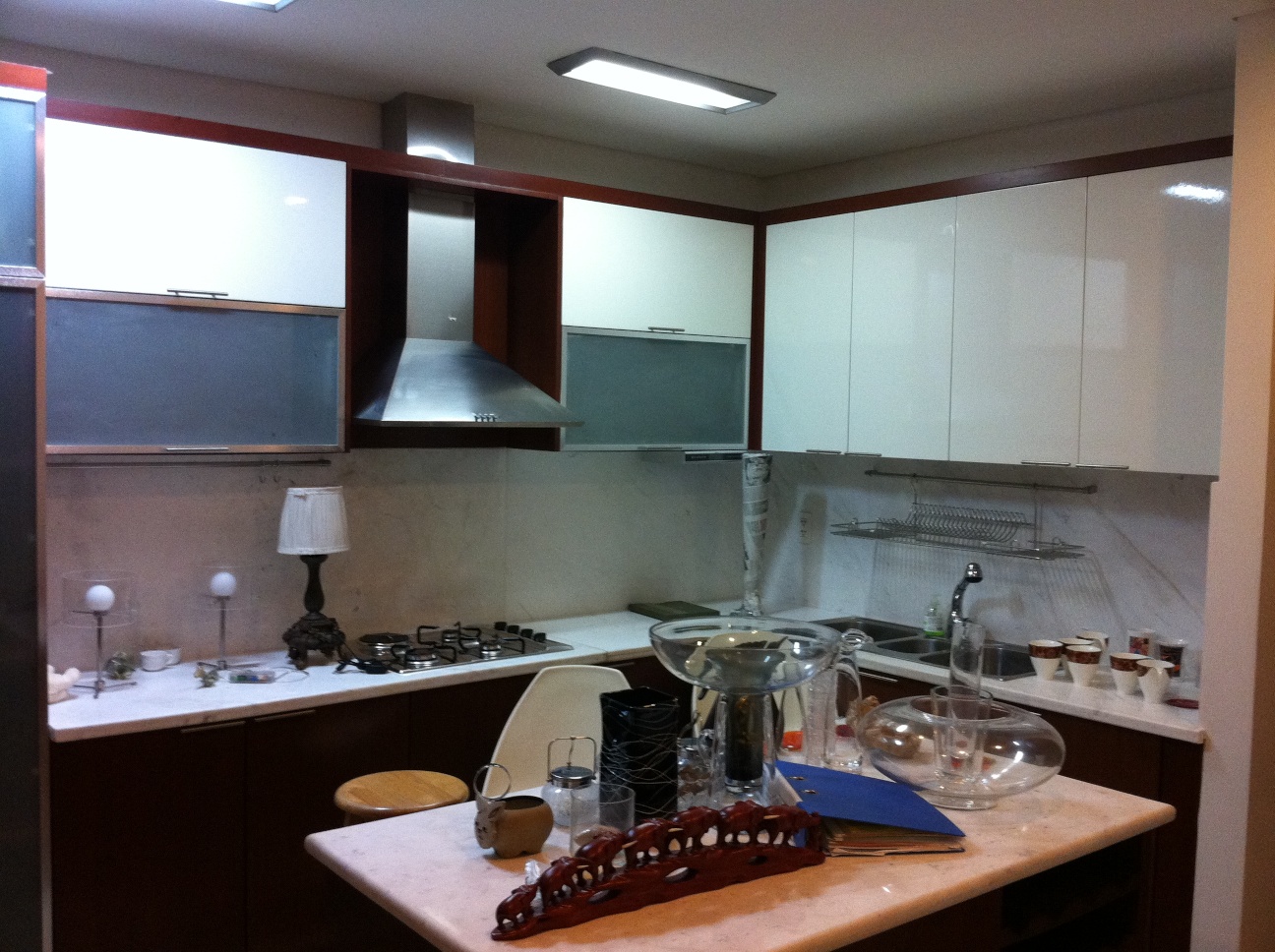 1381375978_kitchen2.jpg